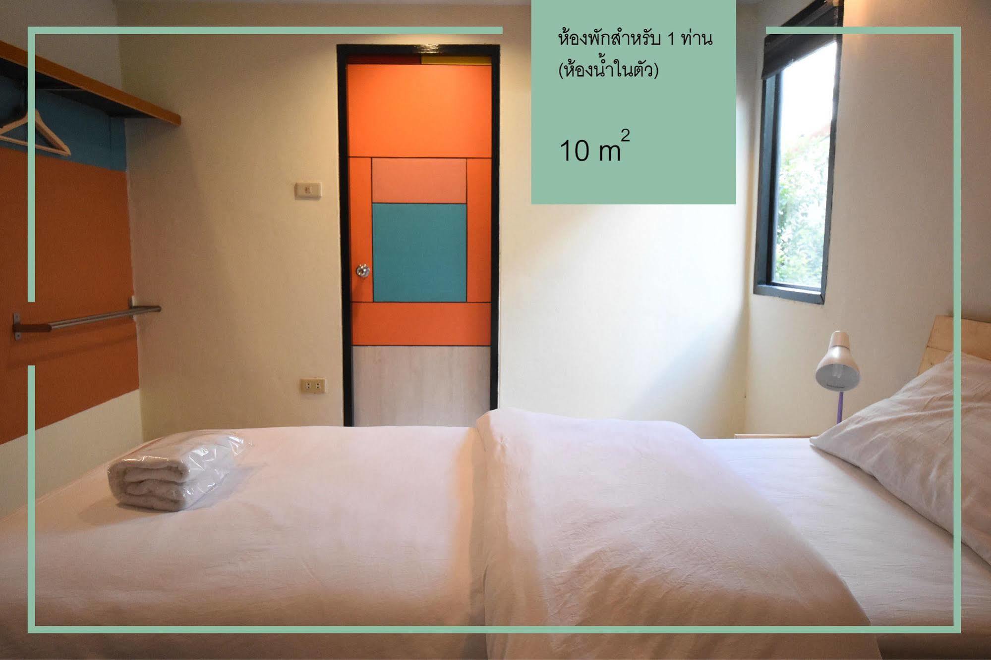 Room At Prachachuen Nonthaburi Luaran gambar